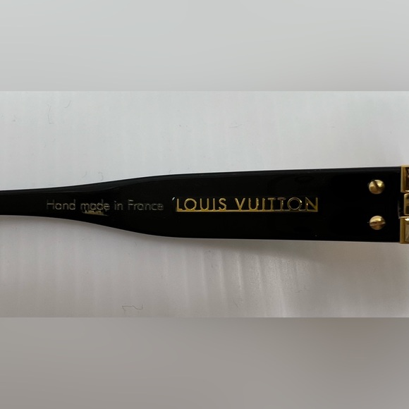 Louis Vuitton Soupcon PM Black Gold-Hinged Sunglasses - Picture 10 of 16